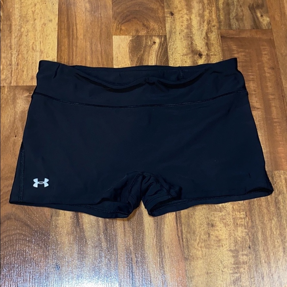 Under Armour: Volleyball Spandex
